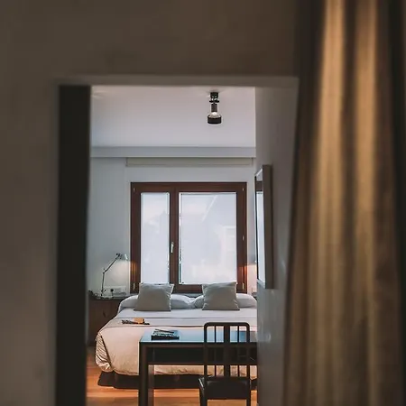 Lorenea Hotel *