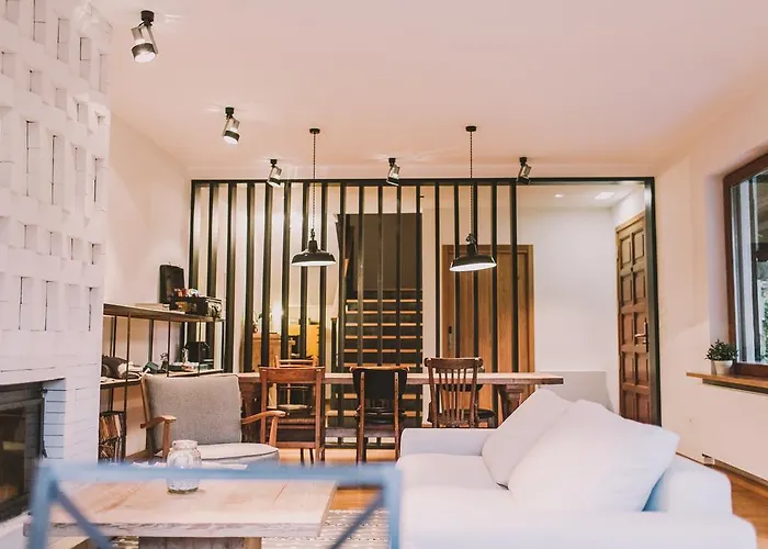 Lorenea 宏达瑞比亚