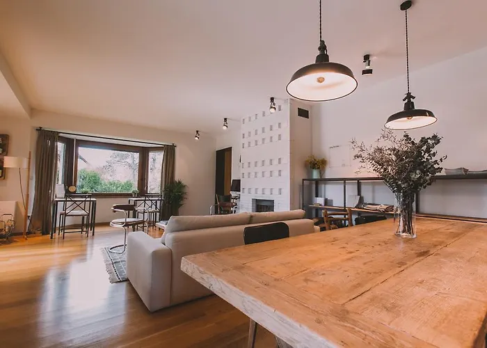 Lorenea 宏达瑞比亚